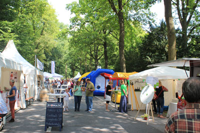 Festmeile auf der Otto-Wels-Straße