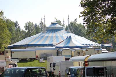 Das grosse Zirkuszelt im City Nord Park